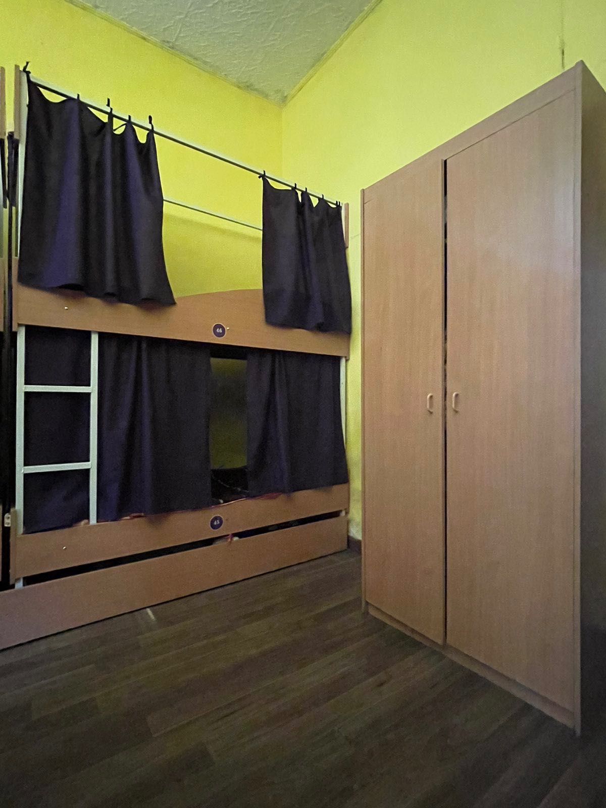 Новый хостел Киев Метро Дворец Спорта Общежитие без посредников Жми!