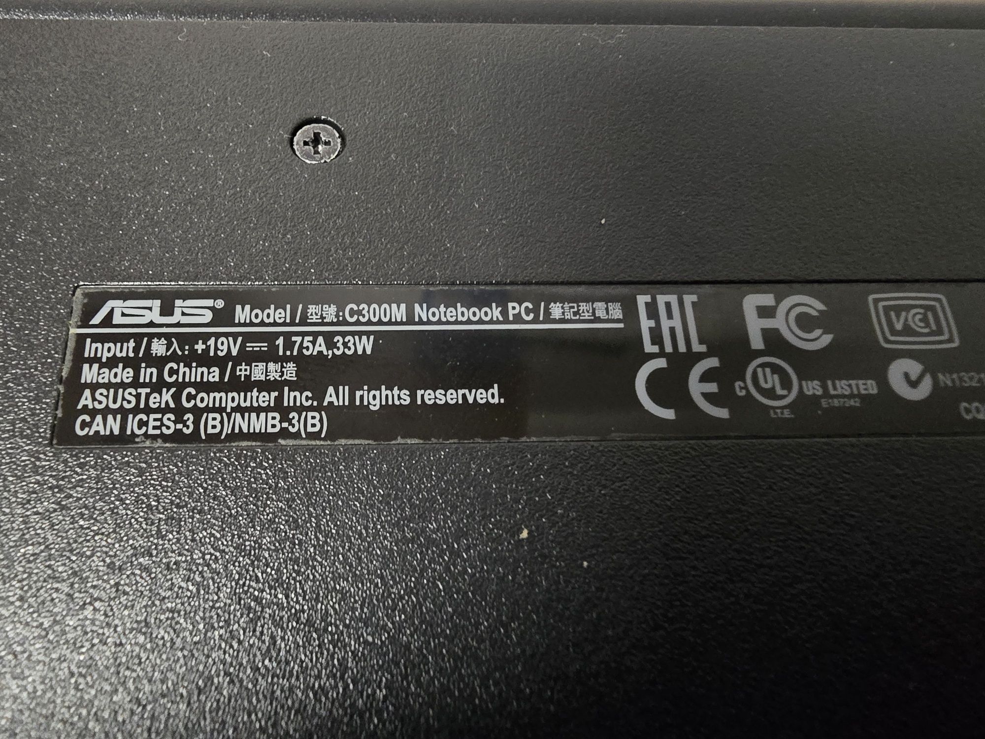 Chromebook Asus C300M