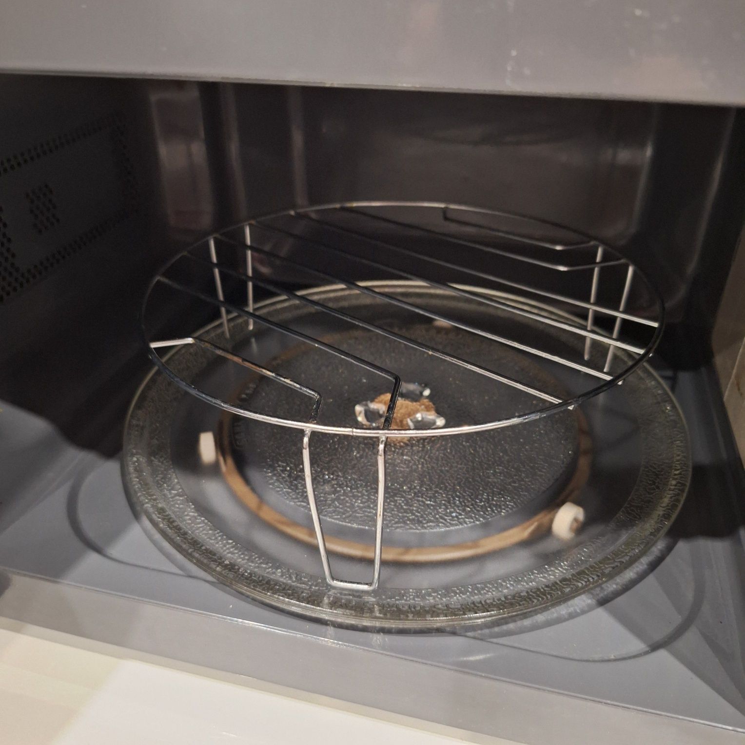 Mikrofalówka kuchenka mikrofalowa grill  TOSHIBA MW2- MG20PF(BK)/GE