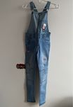 Ogrodniczki z naszywkami CoolClub rozmiar 146cm