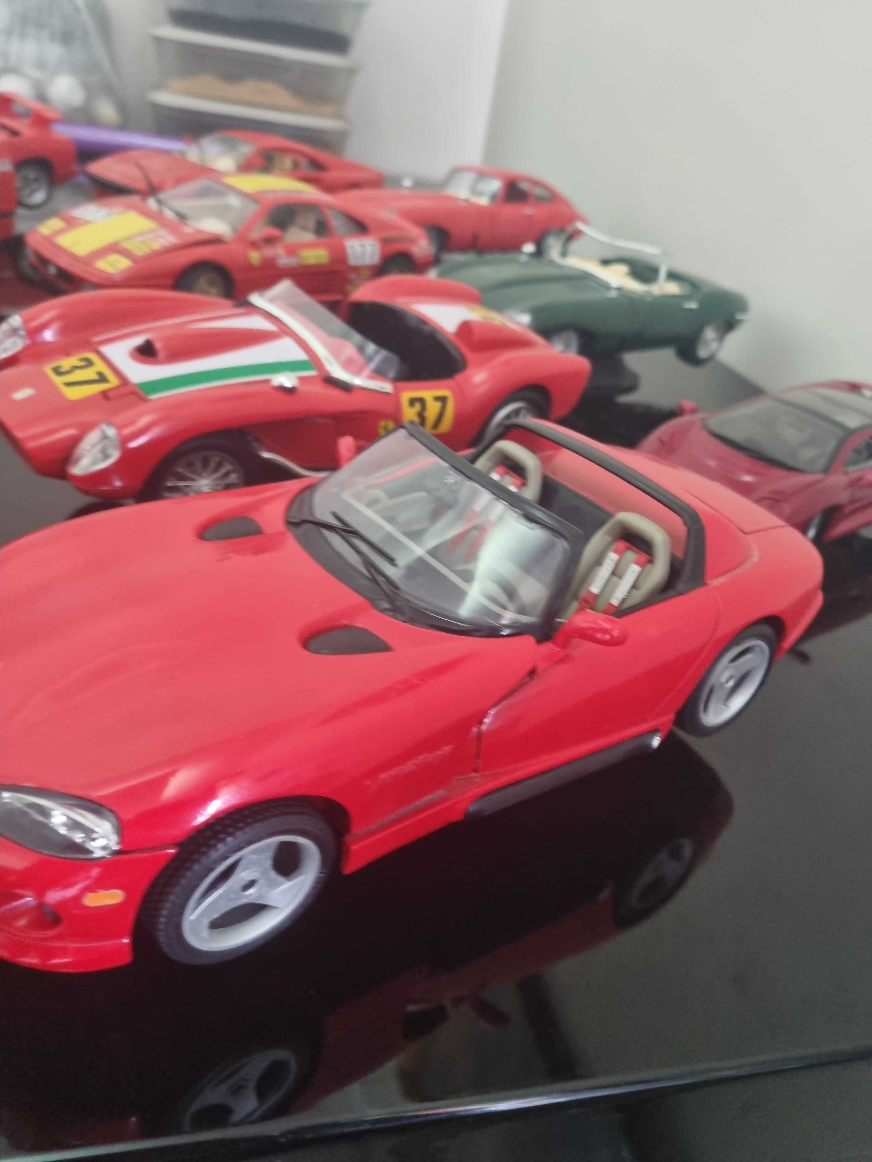 Coleção de replicas de miniaturas Ferrari.