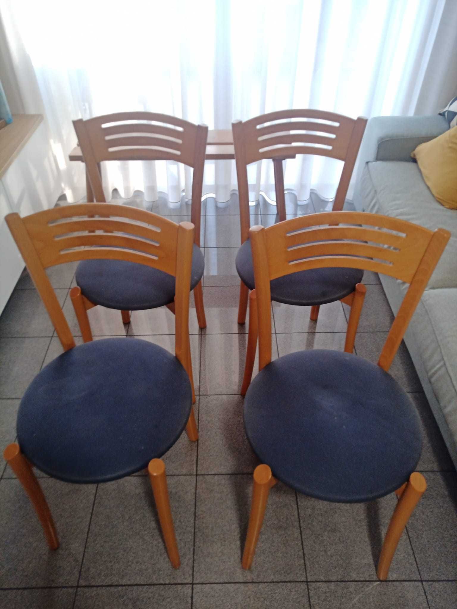 Mesa Extensível + 4 Cadeiras