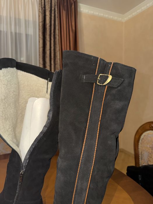 Ботфорти замшені нові