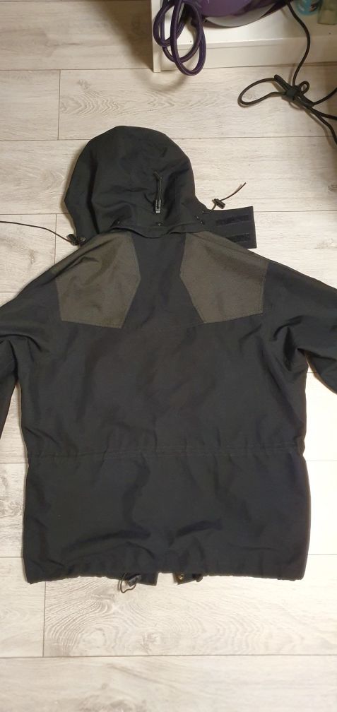 HAGLOFS kurtka męska z kapturem  rozmiar XL/XXL stan super