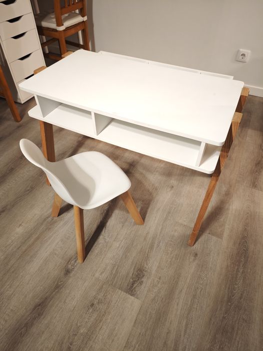 Secretária criança + Cadeira