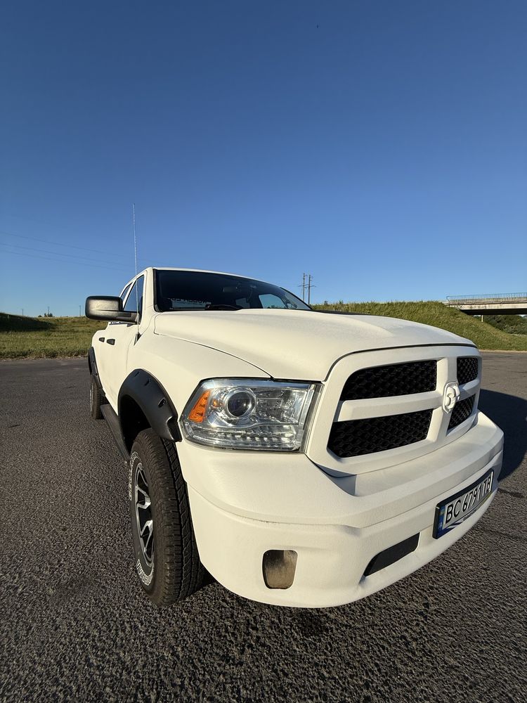 Dodge Ram 5.7 2015