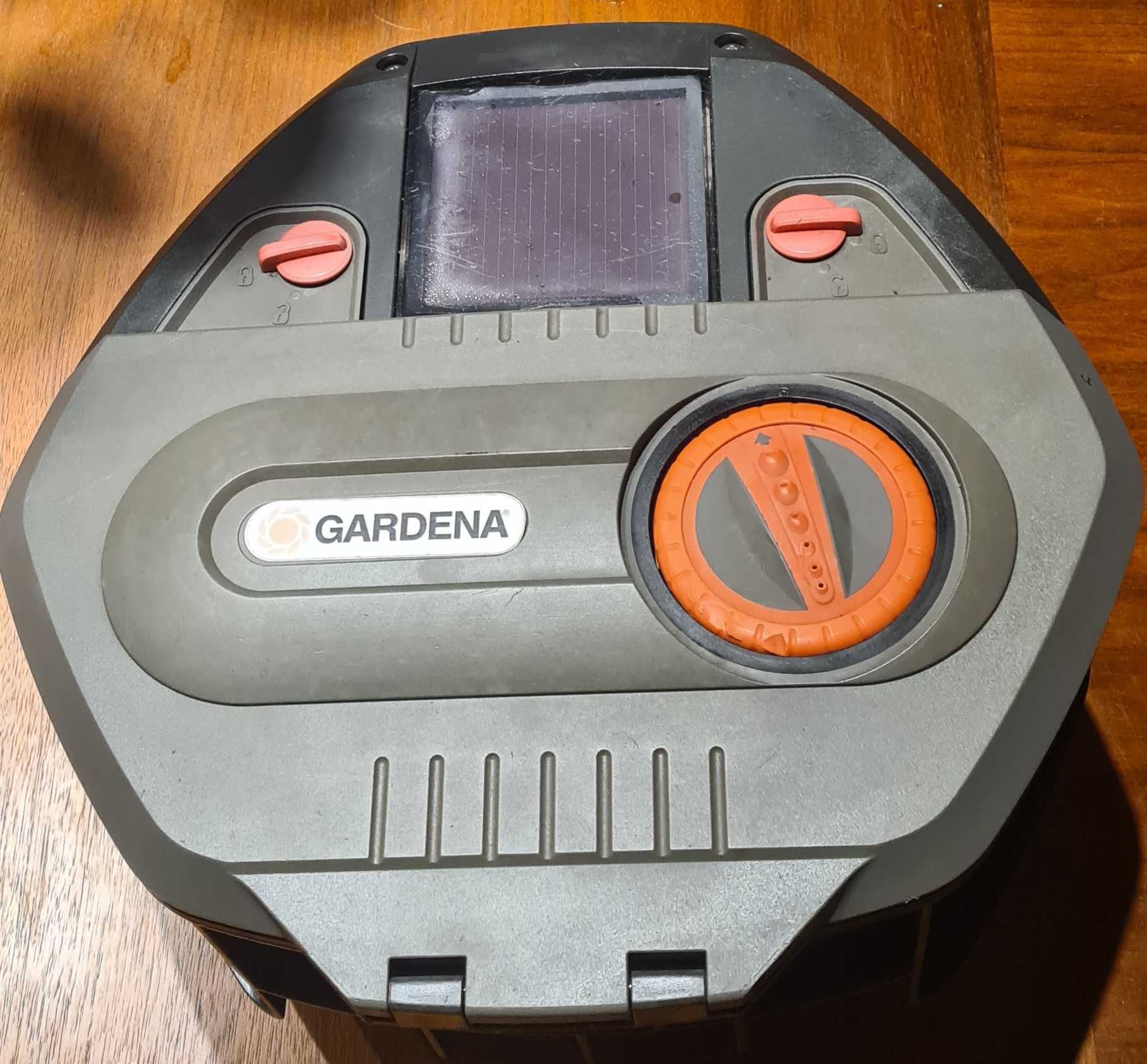 Gardena Zraszacz solarny Aqua Contour automatic