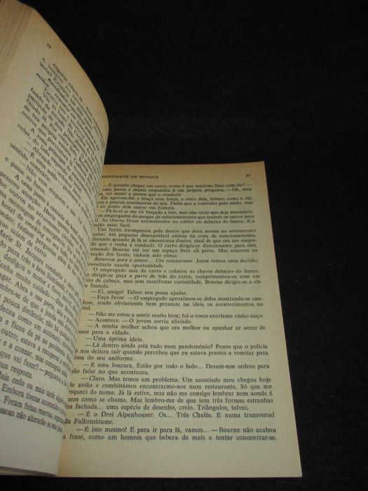 Livro A Identidade de Bourne Robert Ludlum
