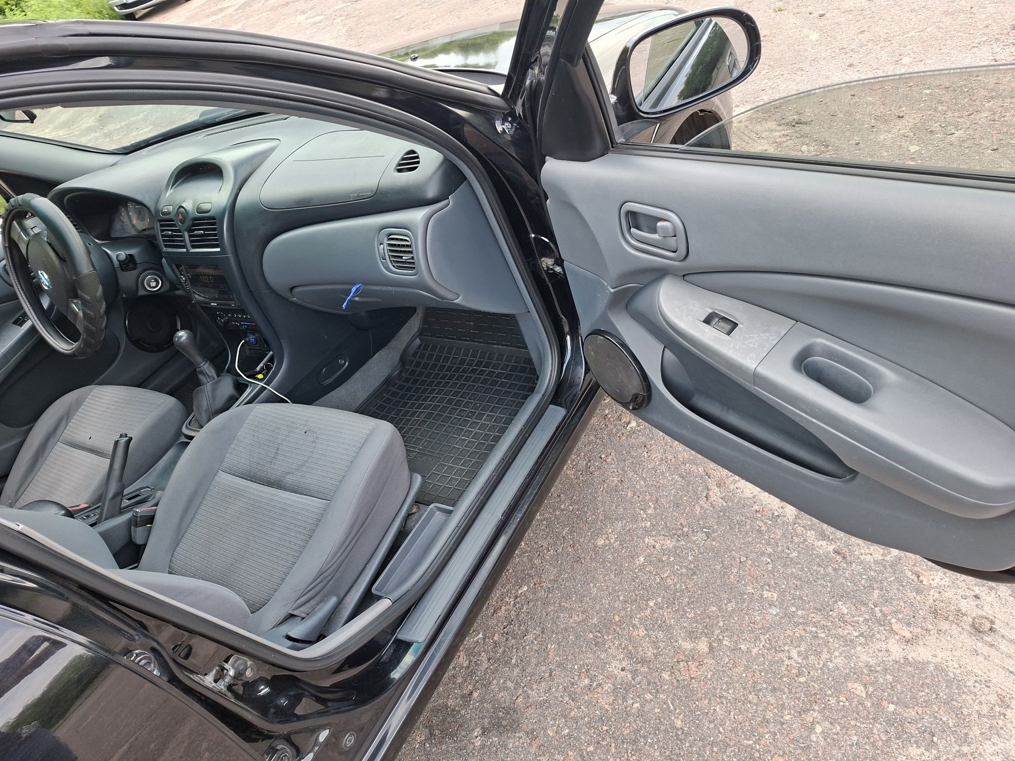 Продам NISSAN Clasik