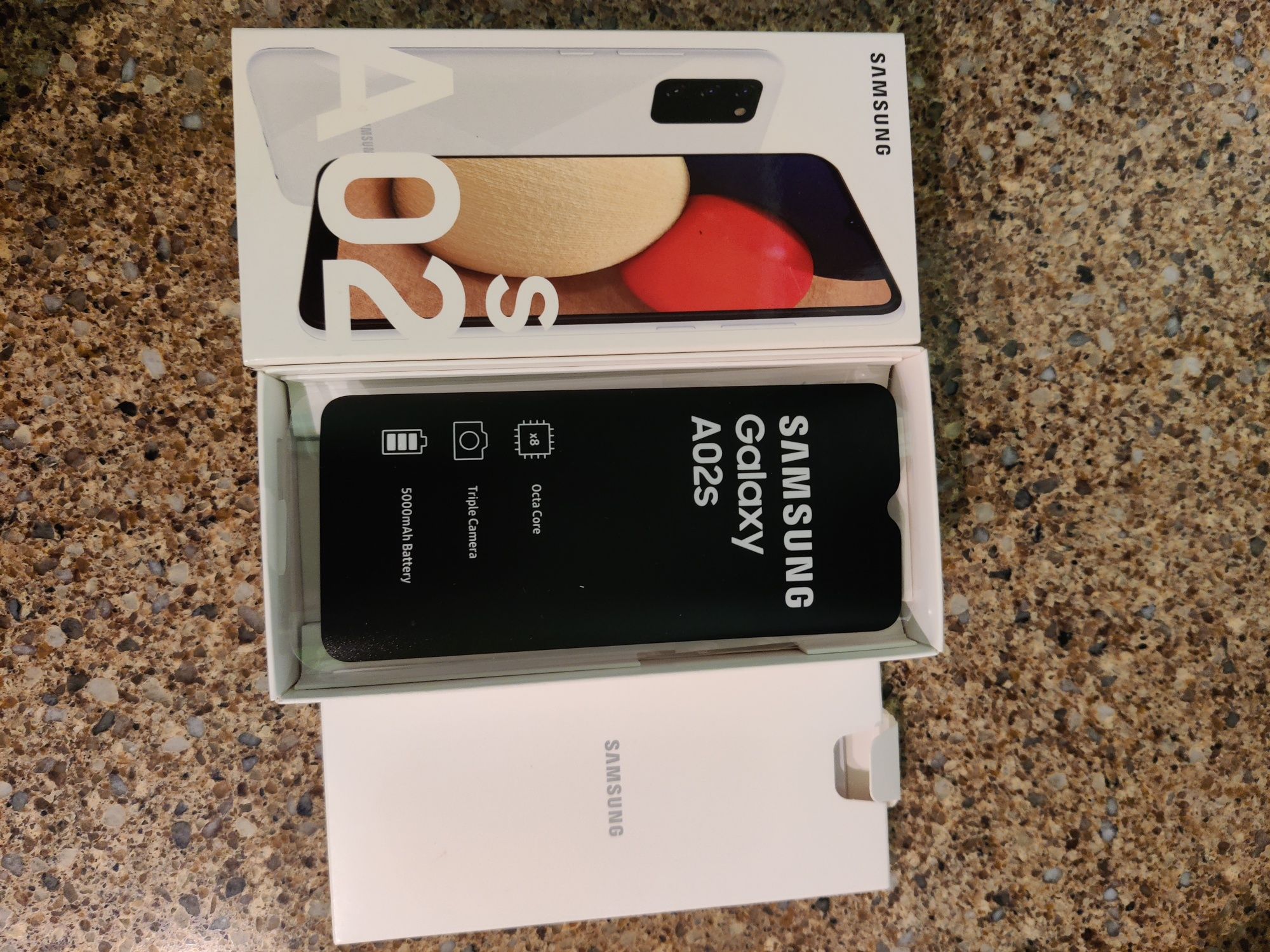 Продам Самсунг A02s, Sony XperiaV