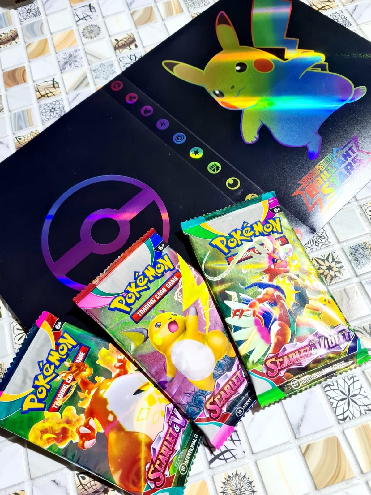 Zestaw dla fana Pokemonów nowy album format A5 + karty