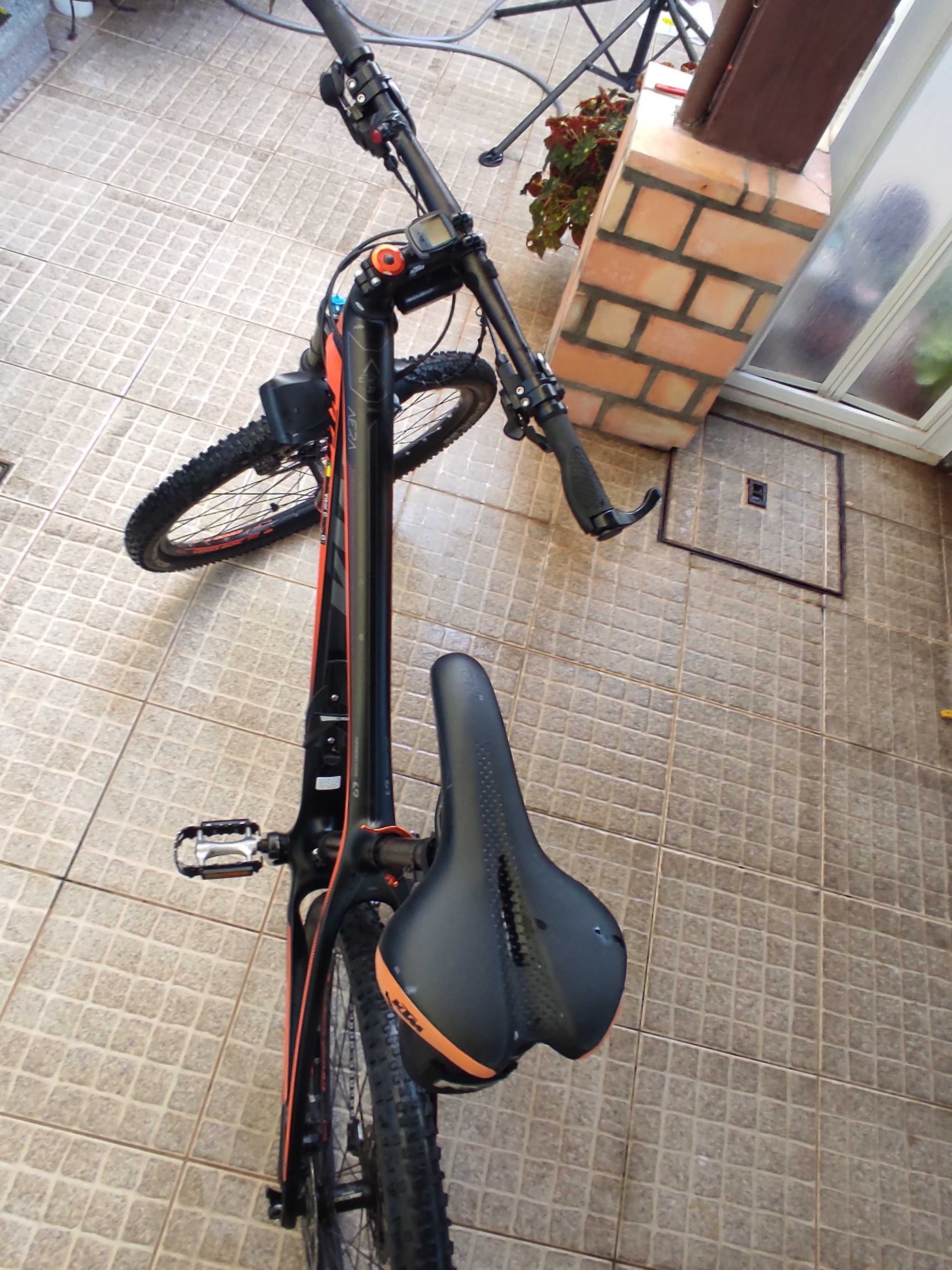 Bicicleta KTM aera carbono como nova roda 27.5