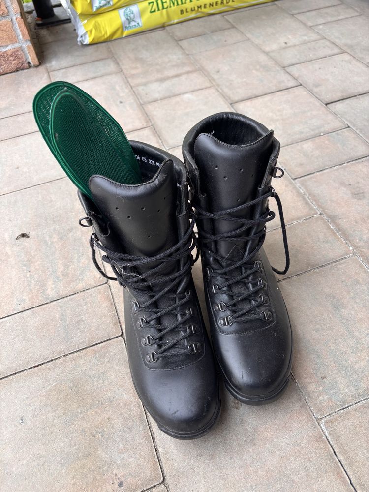 Nowe buty wojskowe 928/MON