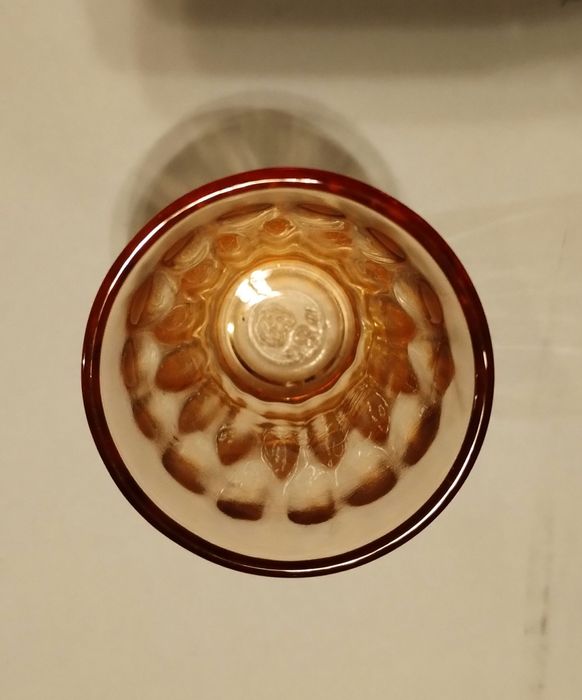 Рюмки стограмовые .