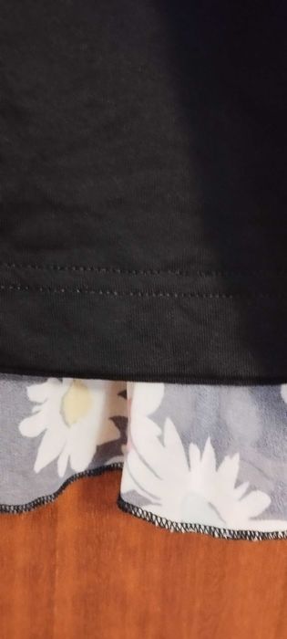 Saia menina plissada com flores - Desigual - 7/8 anos - Ótimo estado