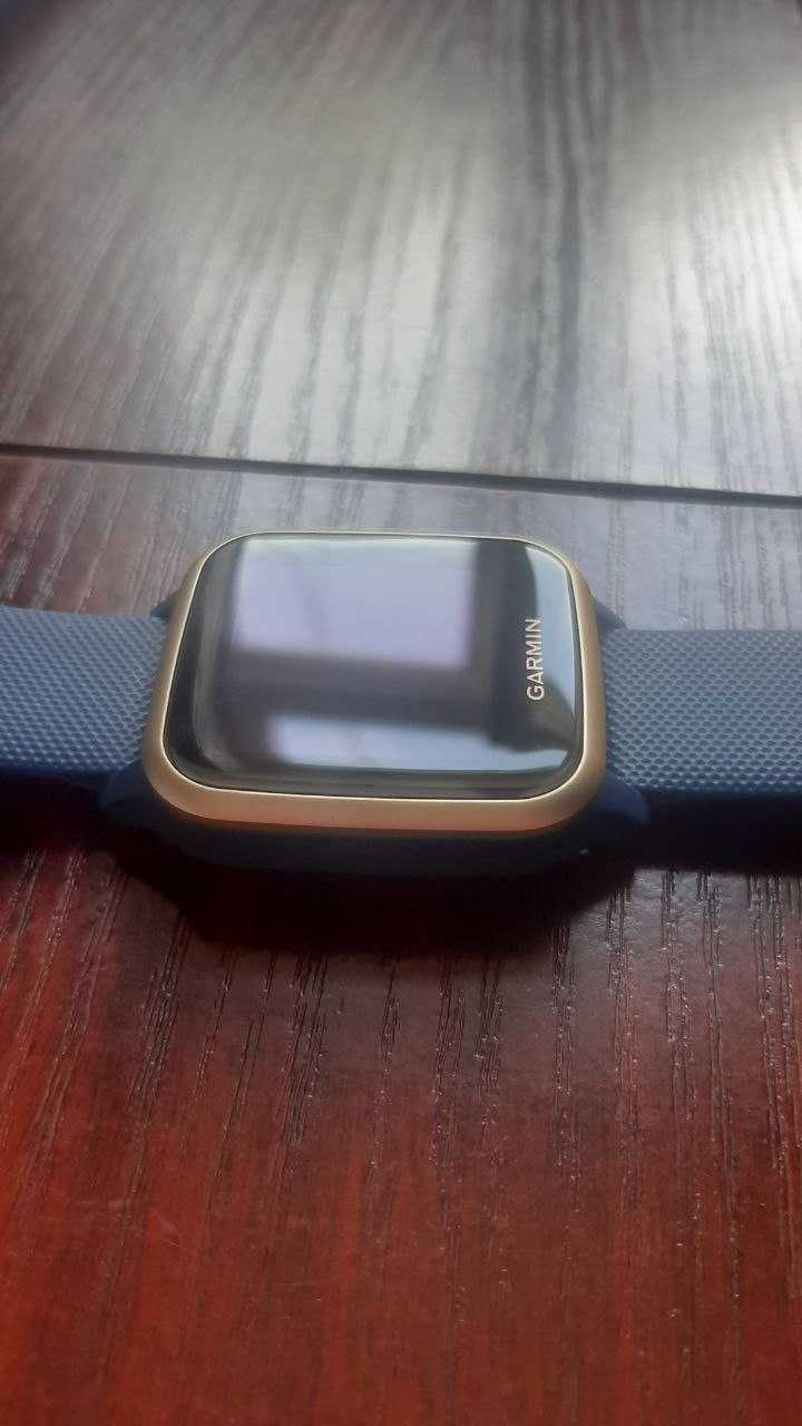 Garmin Venu SQ Music GPS smartwatch (новий, практично невживаний)