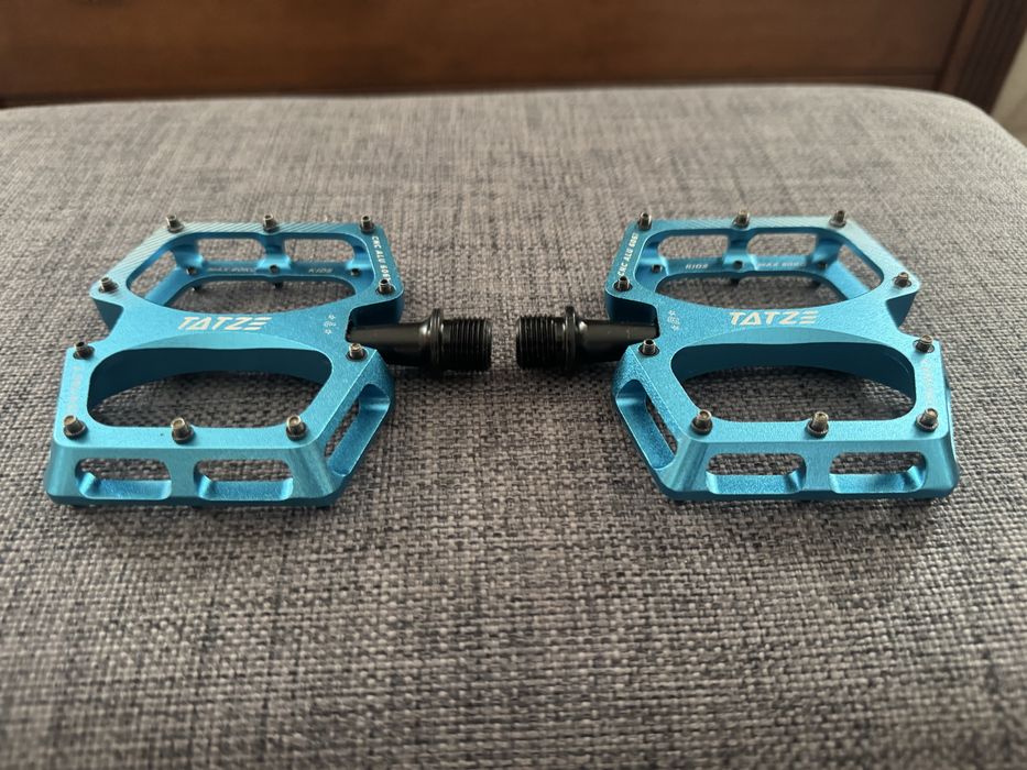 TATZE CONTACT blue small pedały platformowe CNC Shimano crankbrothers