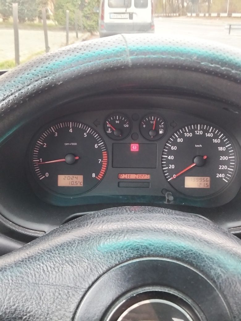 Seat  Toledo 2000 1,6 SR AKL  benzin