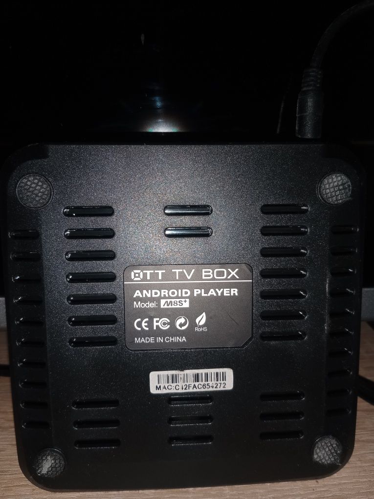 Android TV box M8S+