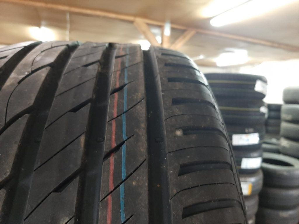 4x Opona nieużywana letnia 295/35R21 POINT S SUMMERSTAR SUV A3950