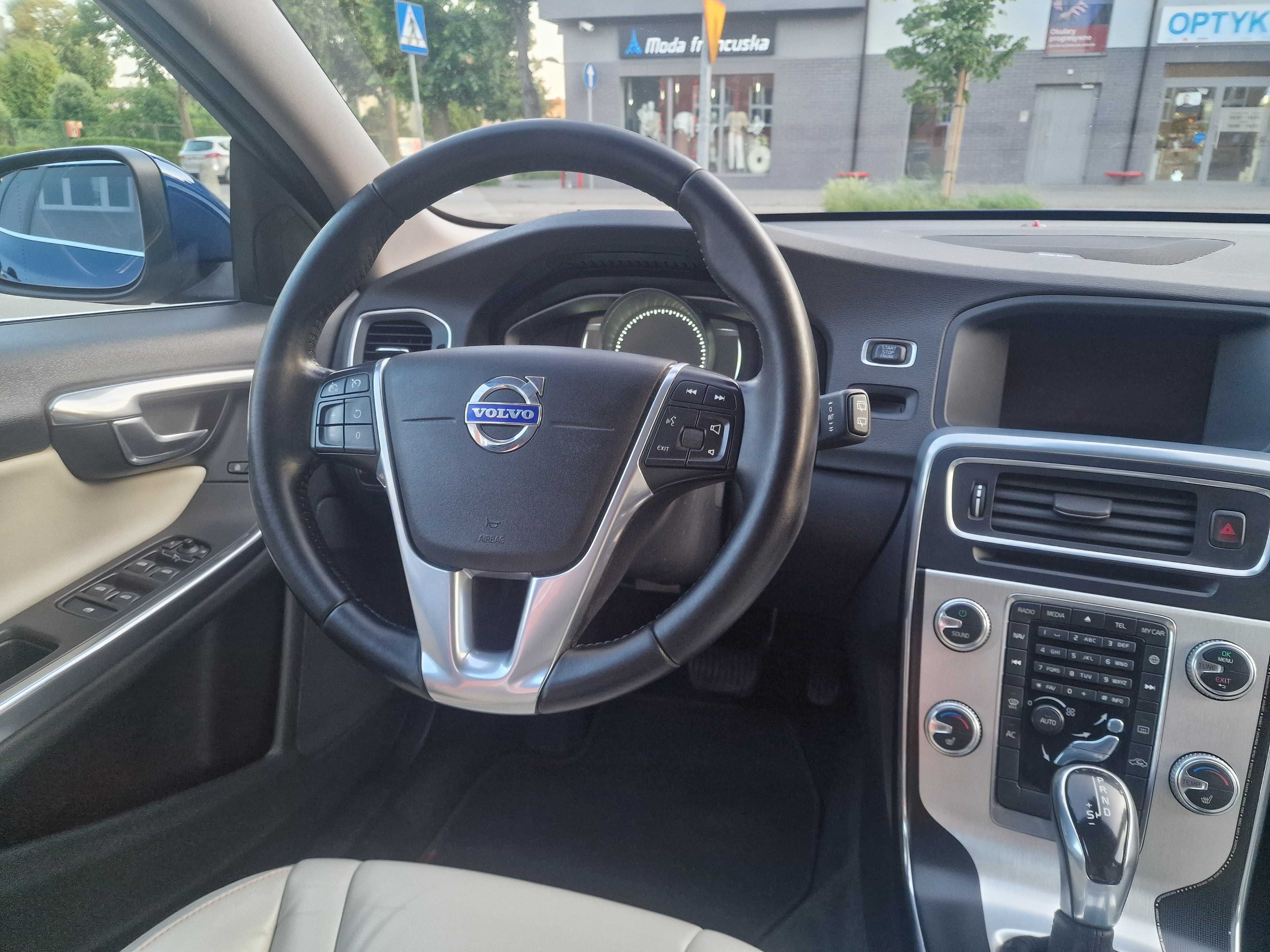Volvo V60 2.4 D4 AWD Ocean Race POLESTAR 215kM SALON POLSKA