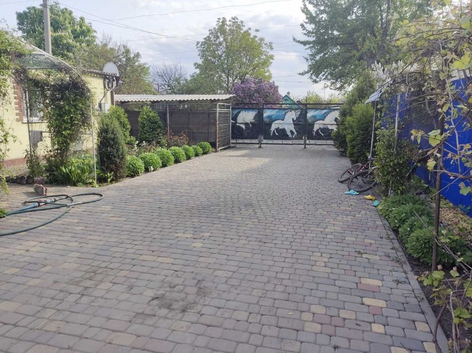 Продаж Будинку з Сонячною Станцією (30 кВт)