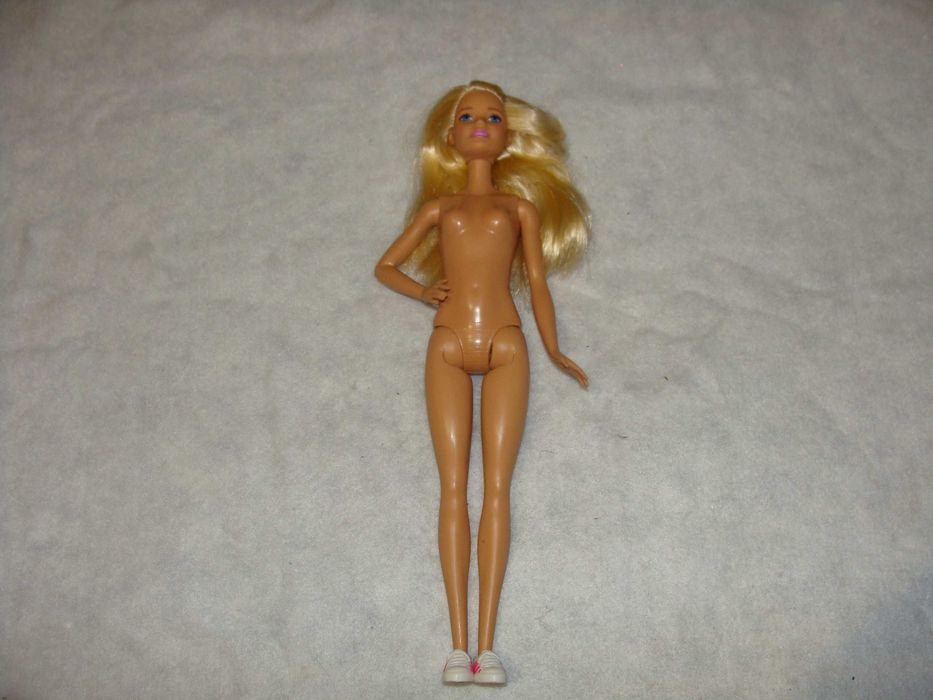 Barbie Travel Doll (Ref. FWV25) de 2018