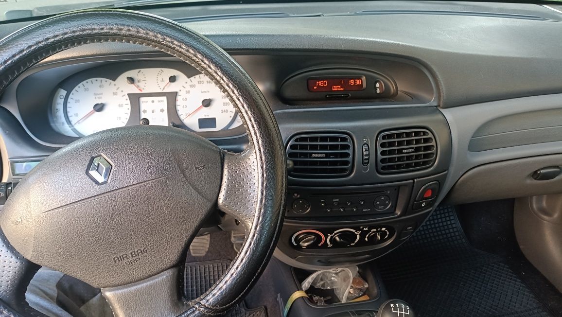 Renault Megane 2001 1.4 16v AIR