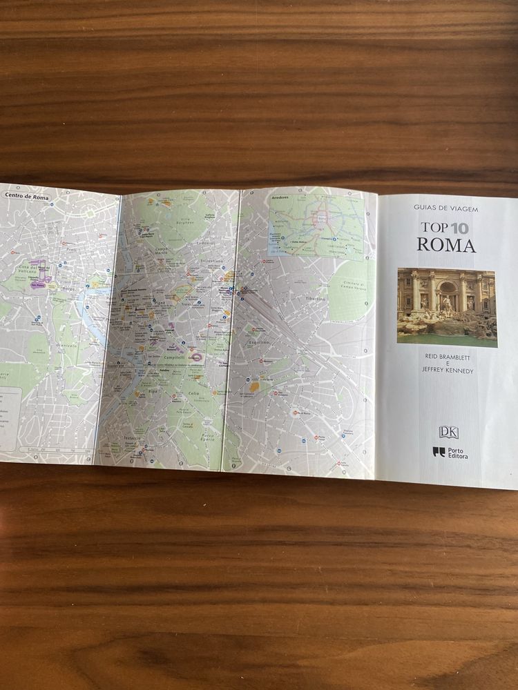Livro guia Roma com mapa de bolso