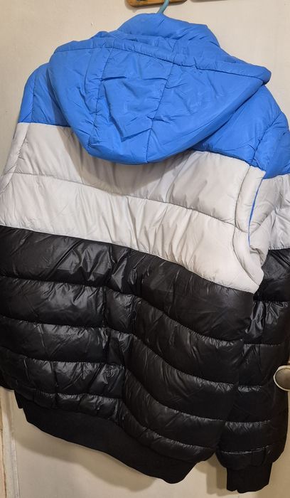 Продам куртку мужскую жилетку