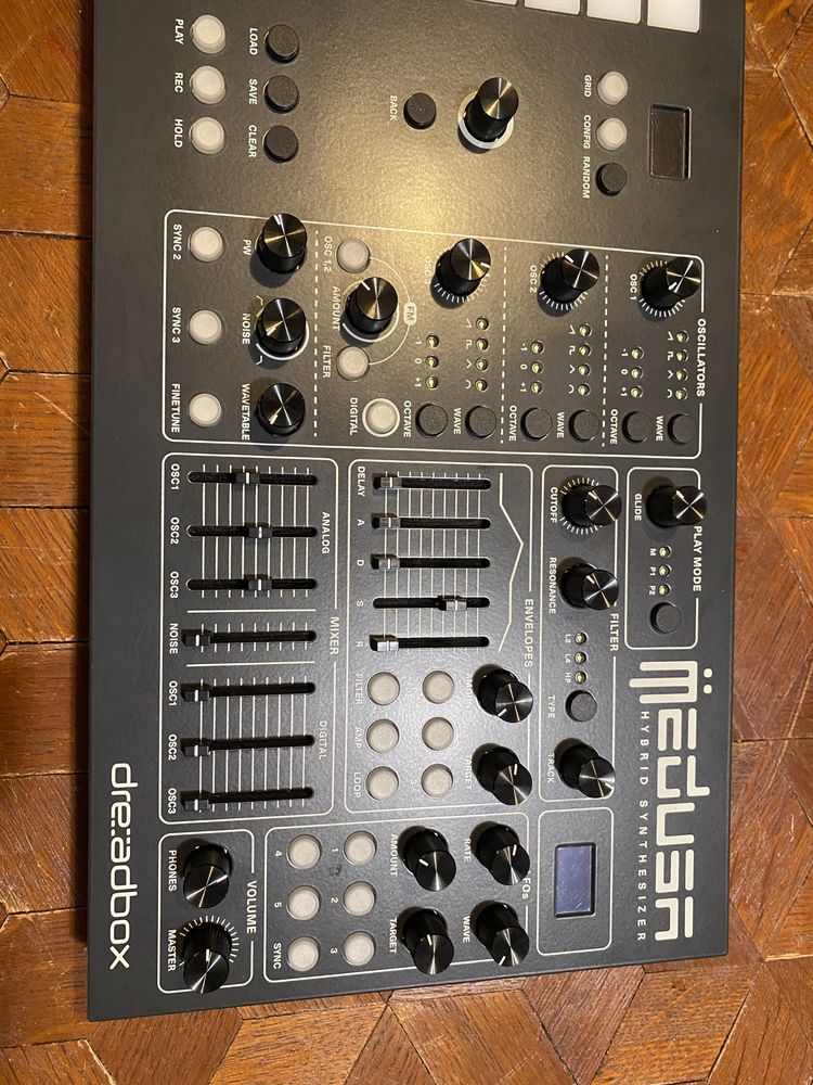 Syntezator Polyend Dreadbox Medusa