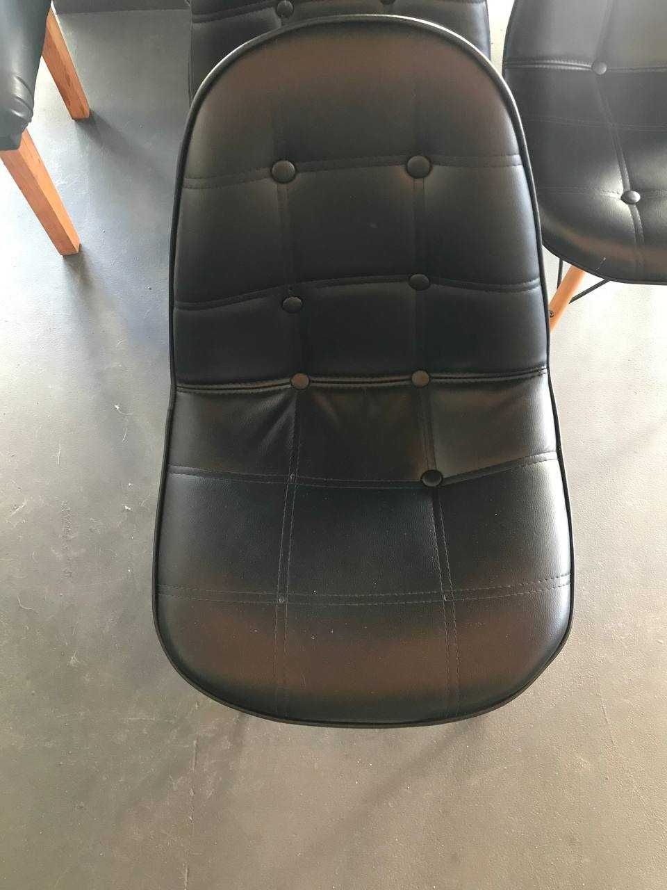 Krzeslo czarne zestaw 4 szt.