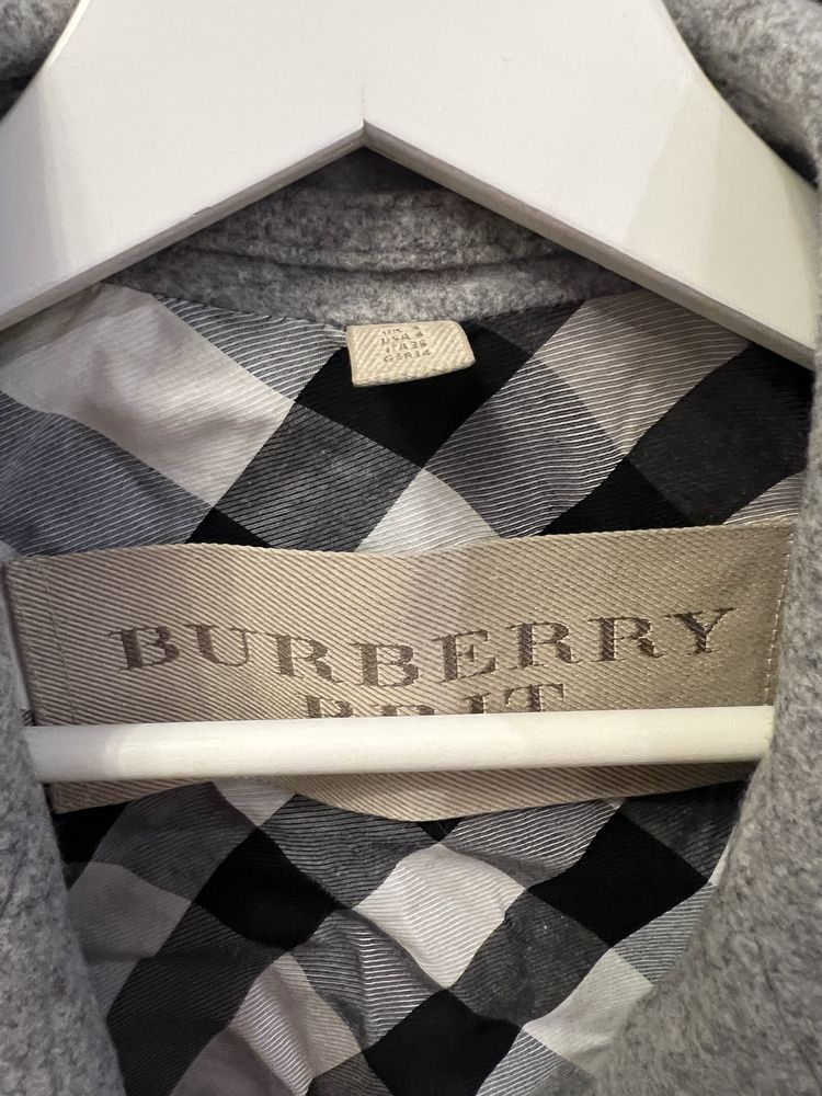 Damski szary płaszcz Burberry