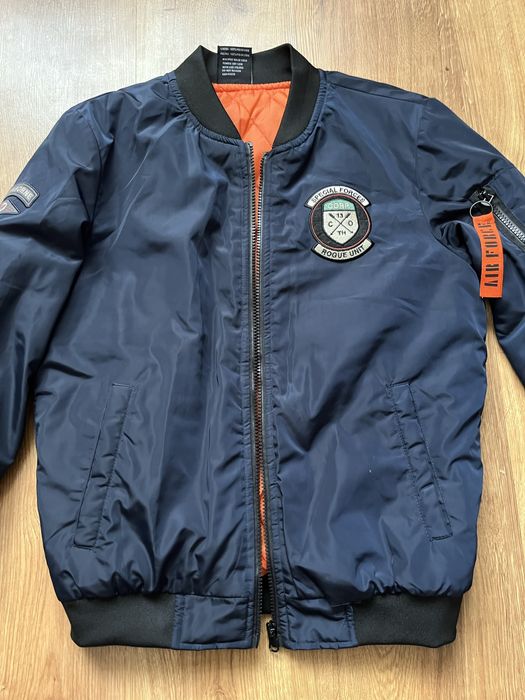 Осінньо-весняна куртка бомбер