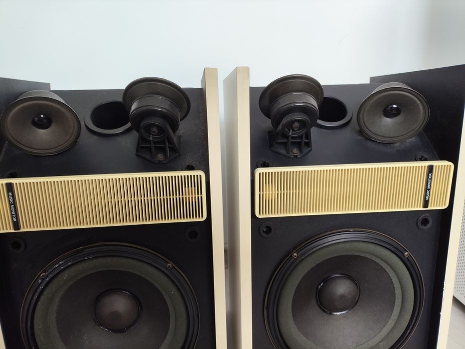 Bose 301 monitor series ii