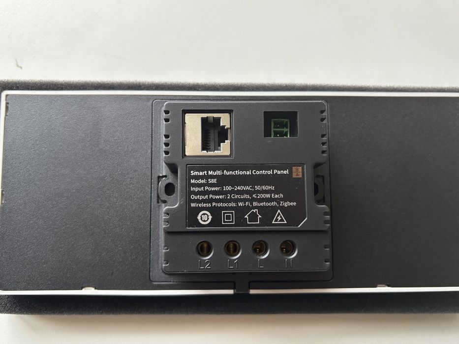 Inteligentny Panel Sterowania Smart Home