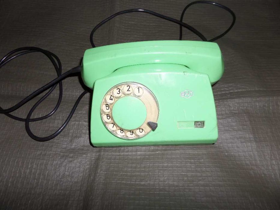 Телефон стационарный дисковый советский.