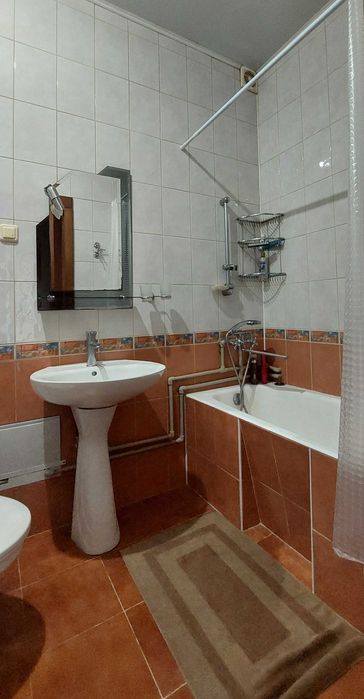 Продам 2-х кімнатну квартиру, вул. Семінарська.Сертифікат.