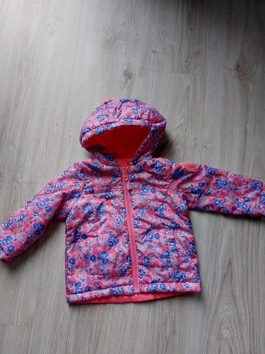 Sprzedam kurtkę dwustronną wiosenną rozmiar 92