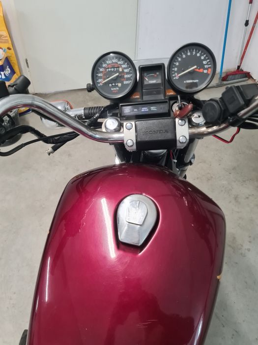 Honda magna 500 z 1985r