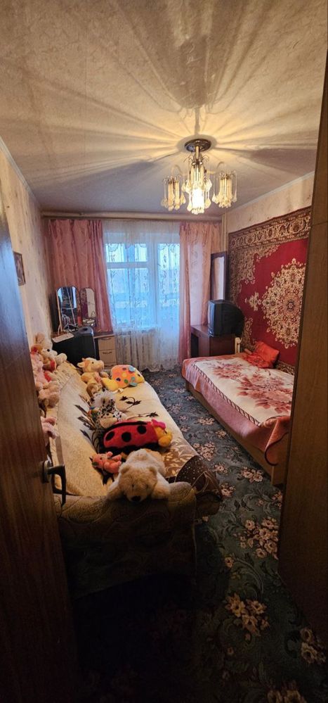 Продаж 3х кімнатної квартири Київська 216