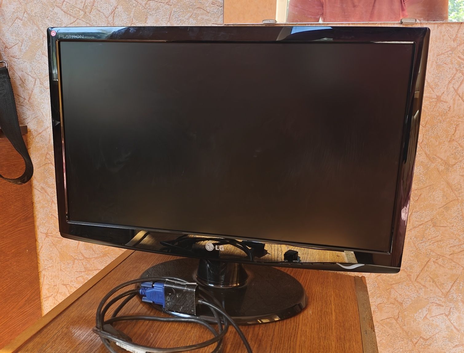 Монитор 22 LG FLATRON W2243S 2243