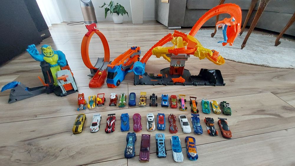 Hot Wheels - Duży Zestaw