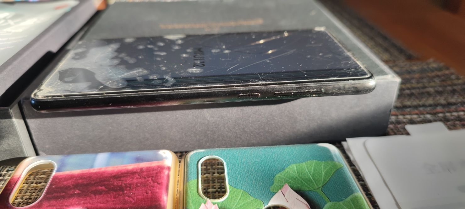 Telefon komórkowy MI Mix 2S uszkodzony wyświetlacz