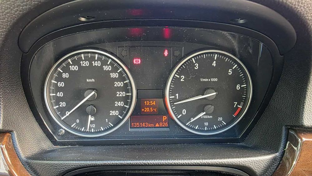 BMW 320I Touring 2009 Petrol