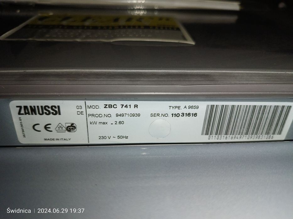 Piekarnik Zanussi ZBC741R nowy z ekspozycji