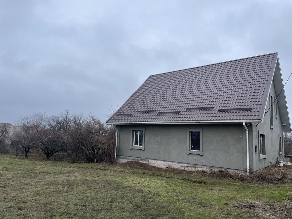 Продам новый дом на берегу Днепра