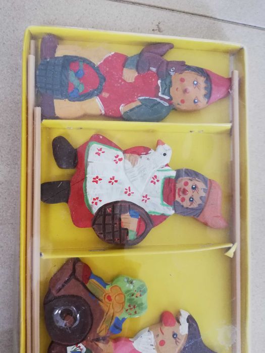 Krasnoludek na patyku zestaw 5szt drewniana ozdoba do doniczki ogrodu