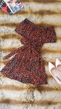 Сукня в леопардовий принт сарафан