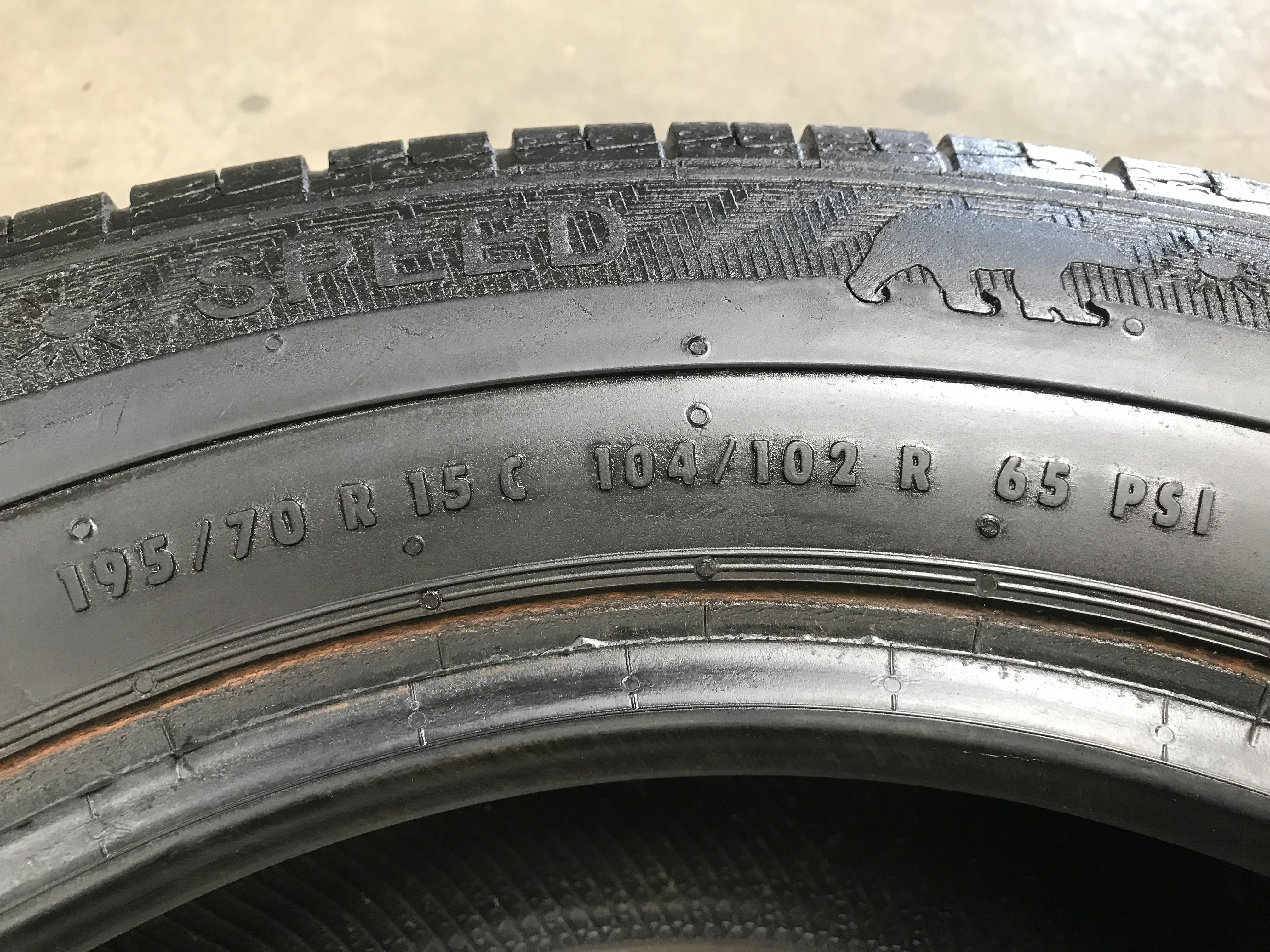 Opona używana letnia 195/70R15C 104/102R Gislaved Com Speed